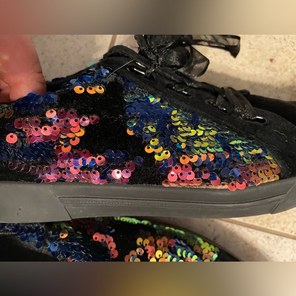 Black velvet shoes with rainbow sequins - Picture 10 of 10